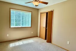 4227 W Robin Meadows Ln, Eau Claire, WI 54701 - Photo 15