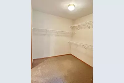 4227 W Robin Meadows Lane #4227, Eau Claire, WI 54701 - Photo 9