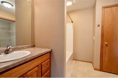 4227 W Robin Meadows Lane #4227, Eau Claire, WI 54701 - Photo 11