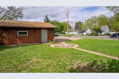 1536 Sherwin Avenue, Eau Claire, WI 54701 - Photo 9