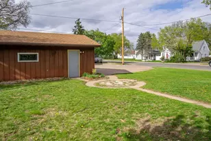 1536 Sherwin Ave, Eau Claire, WI 54701 - Photo 9