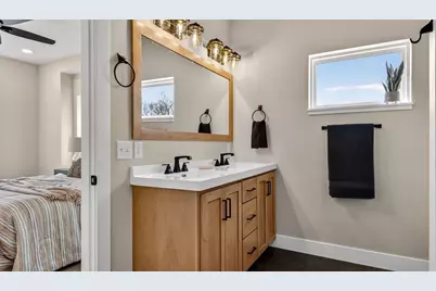 2318 1st Street, Eau Claire, WI 54703 - Photo 19