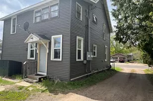 613-613 1/2 E Grand Ave, Chippewa Falls, WI 54729 - Photo 3