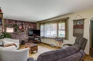 1304 Fairway St, Eau Claire, WI 54701 - Photo 9