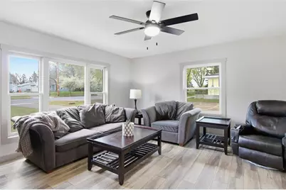 2210 Vine Street, Eau Claire, WI 54703 - Photo 3