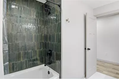 2210 Vine Street, Eau Claire, WI 54703 - Photo 23