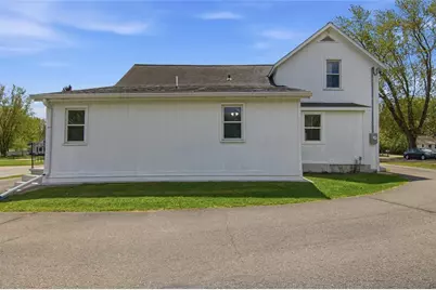 2210 Vine Street, Eau Claire, WI 54703 - Photo 31