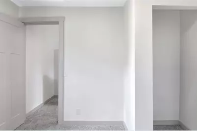 2210 Vine Street, Eau Claire, WI 54703 - Photo 17