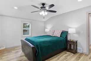 2210 Vine St, Eau Claire, WI 54703 - Photo 13