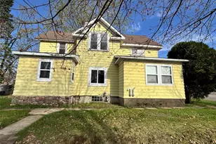 401 Elm St, Spooner, WI 54801 - Photo 3