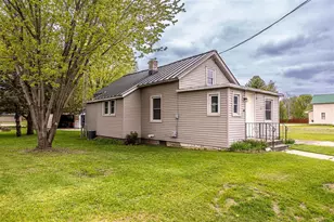 317 S 1st St, Black River Falls, WI 54615 - Photo 15