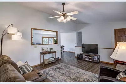 311 Glenwood Court, Chippewa Falls, WI 54729 - Photo 5
