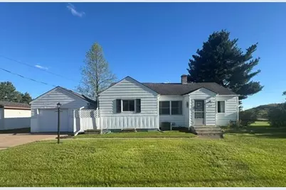2725 Crescent Avenue, Eau Claire, WI 54703 - Photo 1