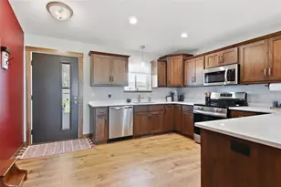 534 Hagman St, Eau Claire, WI 54703 - Photo 5