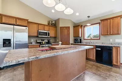 1305 Whistling Straits Court, Altoona, WI 54720 - Photo 11