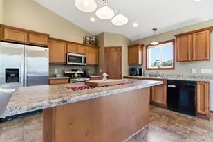 1305 Whistling Straits Ct, Altoona, WI 54720 - Photo 11