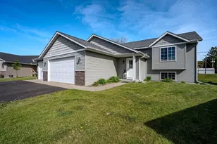 1305 Whistling Straits Ct, Altoona, WI 54720 - Photo 27