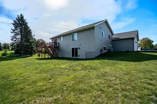 1305 Whistling Straits Ct, Altoona, WI 54720 - Photo 35