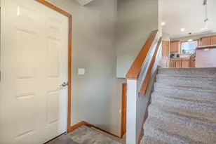 1305 Whistling Straits Ct, Altoona, WI 54720 - Photo 3