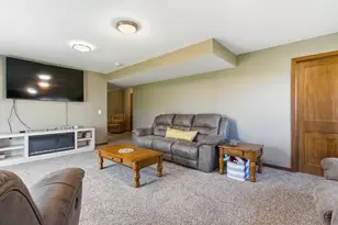 1305 Whistling Straits Ct, Altoona, WI 54720 - Photo 21