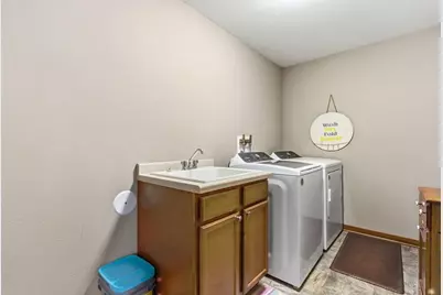 1305 Whistling Straits Court, Altoona, WI 54720 - Photo 19