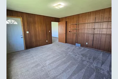 1306 E Division Avenue, Barron, WI 54812 - Photo 17