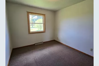 1306 E Division Avenue, Barron, WI 54812 - Photo 23