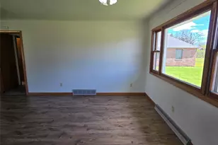 1306 E Division Ave, Barron, WI 54812 - Photo 9