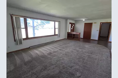 1306 E Division Avenue, Barron, WI 54812 - Photo 7