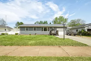 3221 Venus Ave, Eau Claire, WI 54703 - Photo 1