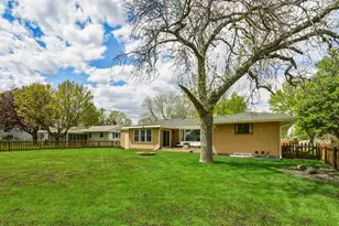 2007 Grandview Dr, Eau Claire, WI 54703 - Photo 41