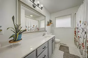 2007 Grandview Dr, Eau Claire, WI 54703 - Photo 21
