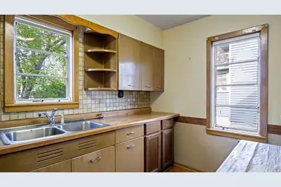 708 Marshall Street, Eau Claire, WI 54703 - Photo 27