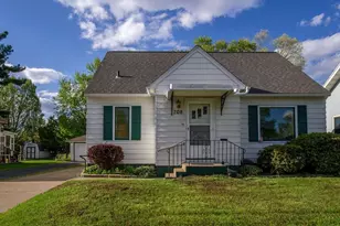 708 Marshall St, Eau Claire, WI 54703 - Photo 3