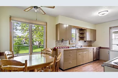 708 Marshall Street, Eau Claire, WI 54703 - Photo 23