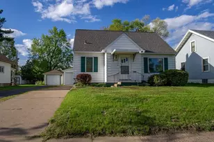 708 Marshall St, Eau Claire, WI 54703 - Photo 1