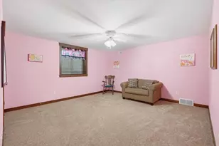 1904 Deblene Ln, Eau Claire, WI 54703 - Photo 27