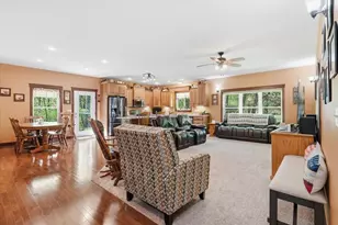 1904 Deblene Ln, Eau Claire, WI 54703 - Photo 11