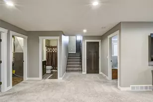 896 Glacier Dr, Altoona, WI 54720 - Photo 27