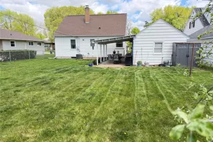 927 Gilbert St, Eau Claire, WI 54703 - Photo 5
