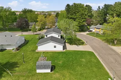 2610 Marilyn Drive, Eau Claire, WI 54701 - Photo 39