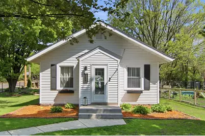 1502 Hogeboom Avenue, Eau Claire, WI 54701 - Photo 1