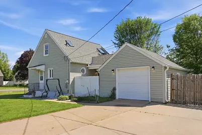 103 E Grant Avenue, Eau Claire, WI 54701 - Photo 25