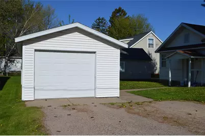 300 Wisconsin Avenue, Cameron, WI 54822 - Photo 3