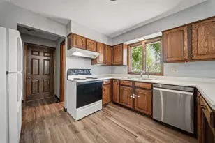 5101 Sindelar Dr, Eau Claire, WI 54701 - Photo 17
