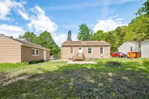 1021 Essex St, Eau Claire, WI 54703 - Photo 5