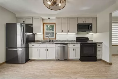 1021 Essex Street, Eau Claire, WI 54703 - Photo 11
