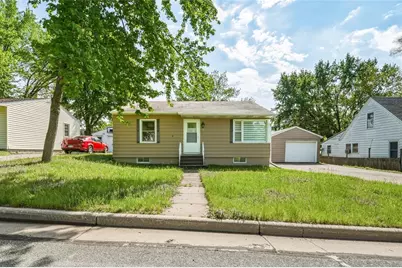 1021 Essex Street, Eau Claire, WI 54703 - Photo 1