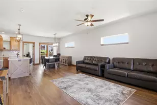 6401 Aspen Ridge Dr, Eau Claire, WI 54703 - Photo 9