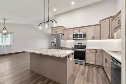 938 Jeffers Ridge, Eau Claire, WI 54703 - Photo 13